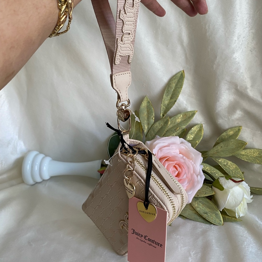 Juicy Couture Beige Wallet - Picture 6 of 12